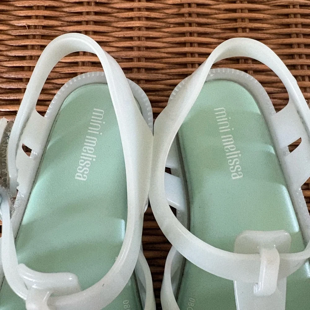 Mini Melissa super cute